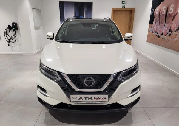 Nissan Qashqai cena 65900 przebieg: 123000, rok produkcji 2017 z Piastów małe 106